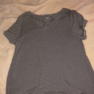 5/20 black and white striped top